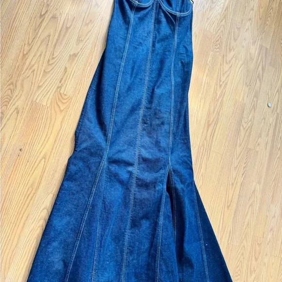 alice and olivia navy maxi dress MARNA TIERED MIDI TIE STRAP DRESS in OFF WHITE/FRENCH BLUE